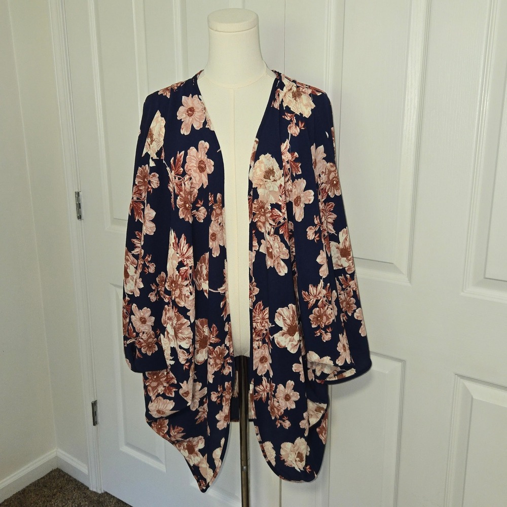 Perch by Blu Pepper Kimono Women 2X/3X Navy Blue Floral Open Front Dolman Wrap